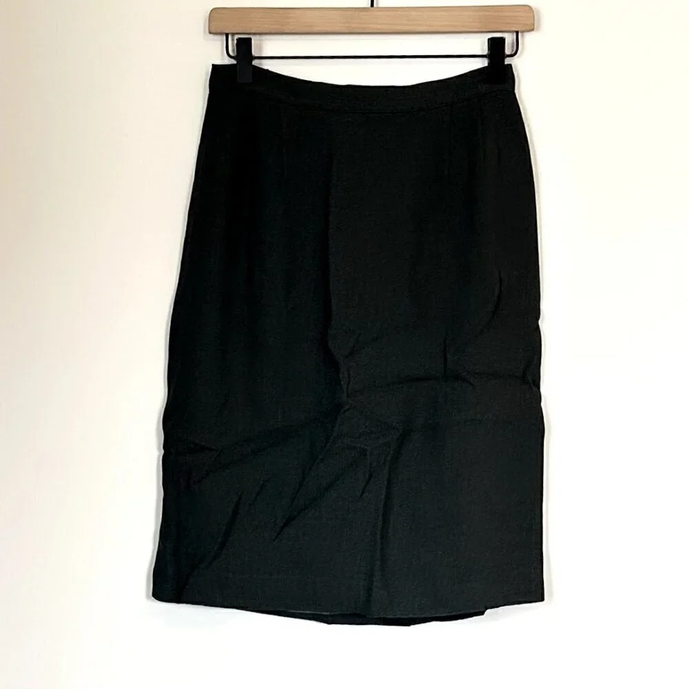 Giorgio Armani Gray Wool Pencil Skirt - Size: 44 (US Size 8)
